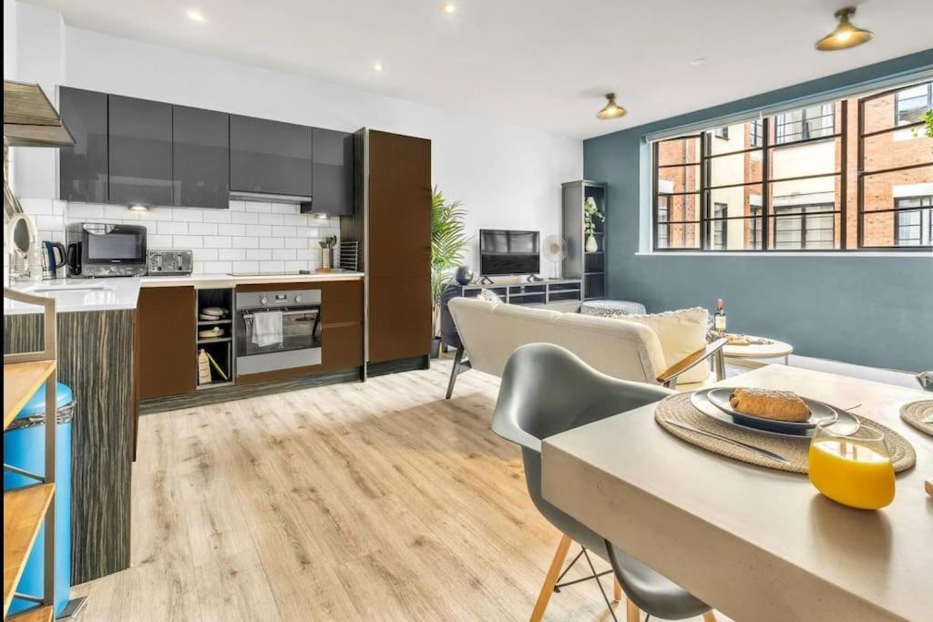 Giant Savings On Long Stays B1 Living, Enquire Now Birmingham Extérieur photo