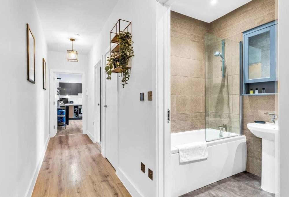 Giant Savings On Long Stays B1 Living, Enquire Now Birmingham Extérieur photo