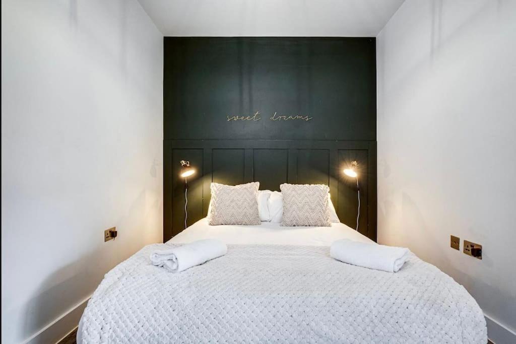 Giant Savings On Long Stays B1 Living, Enquire Now Birmingham Extérieur photo